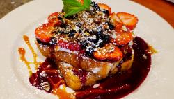 Annie's Pancake House in Skokie, famous stuffed french toast