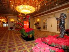 The festive lobby at Fountain Blue Banquets & Conference Center in Des Plaines