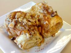 The famous Diples pastry at Papagalino Cafe & Pastry Shop in Niles