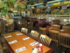 The spacious dining room at Pilot Pete's in Schaumburg